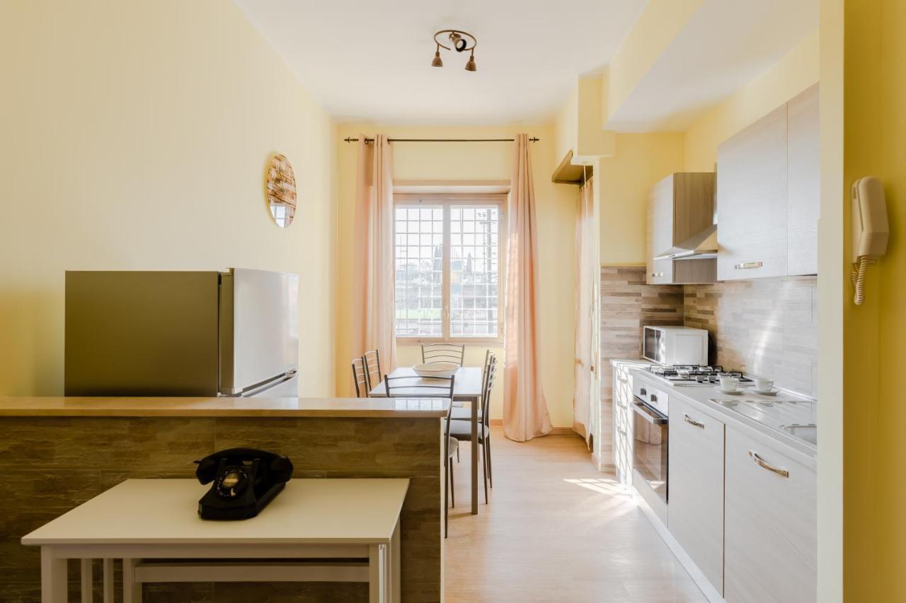 Le Rondini Apartment, 5 Persone, 2 Balconi, Policlinico Tor Vergata E Casilino ローマ エクステリア 写真